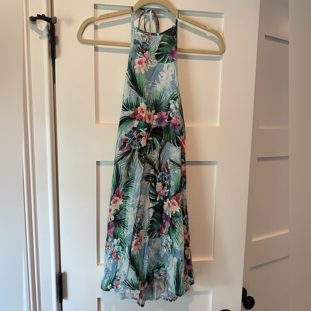 Floral shore dress, low back!